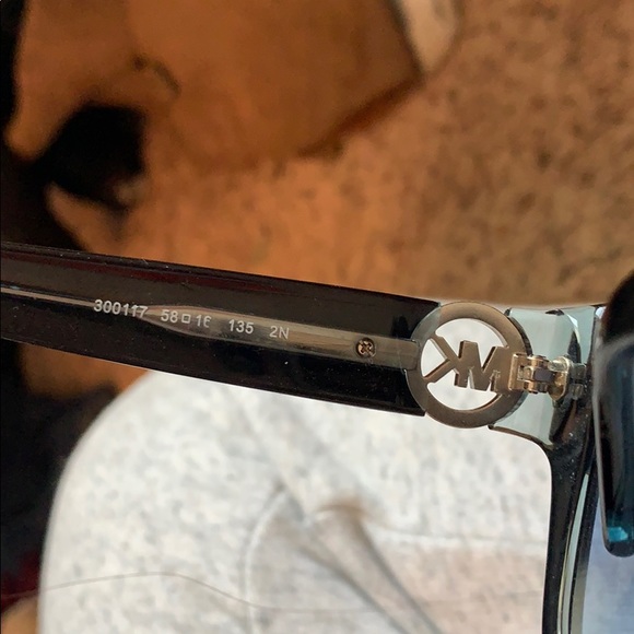 Michael Kors sunglasses - Picture 4 of 5